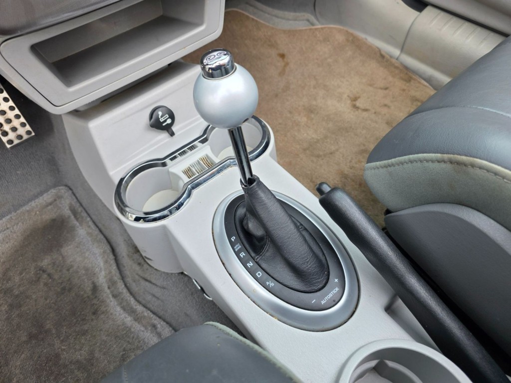 2006 Chrysler PT Cruiser Image 21