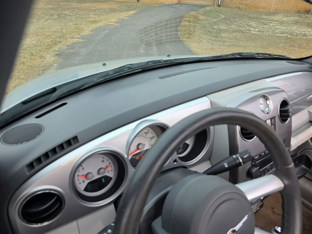 2006 Chrysler PT Cruiser Image 32