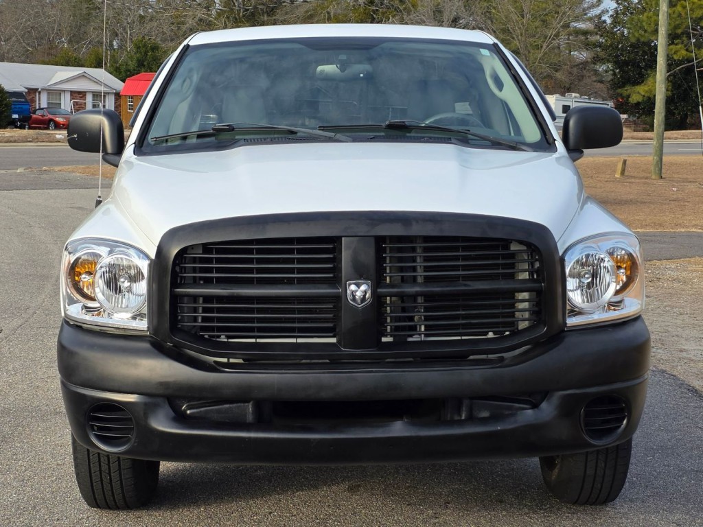 2008 Dodge Ram 1500 Image 3
