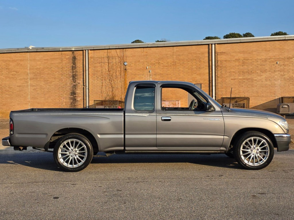 1996 Toyota Tacoma Image 6