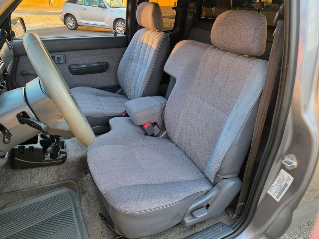 1996 Toyota Tacoma Image 24