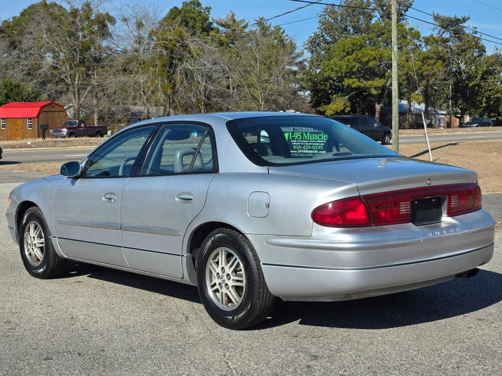 2003 Buick Regal Image 11
