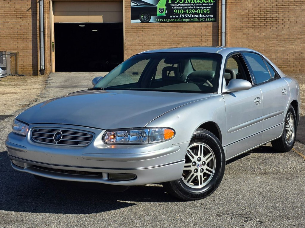 2003 Buick Regal Image 13