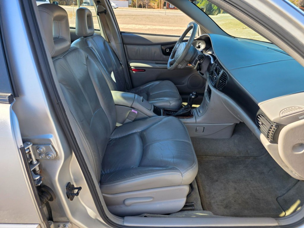 2003 Buick Regal Image 29