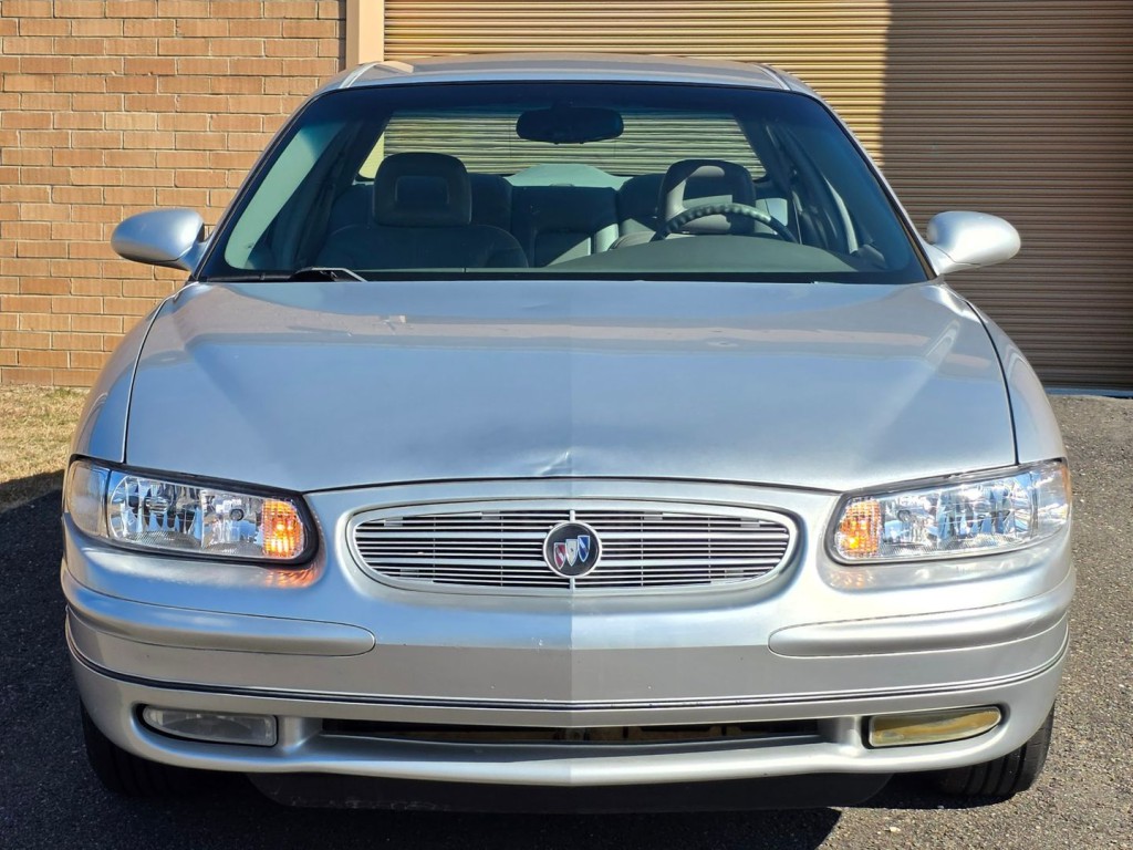 2003 Buick Regal Image 40