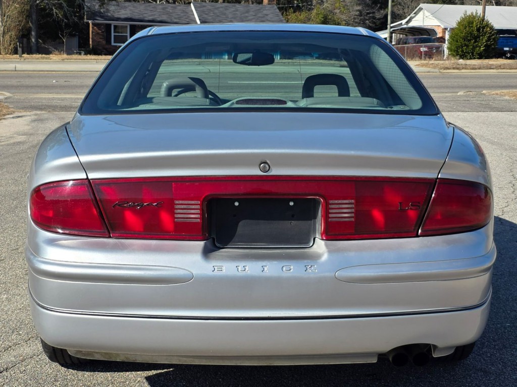 2003 Buick Regal Image 45