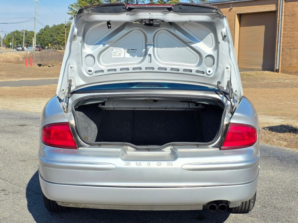2003 Buick Regal Image 46