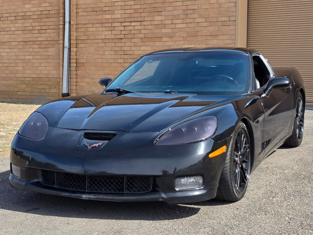 2007 Chevrolet Corvette Image 2