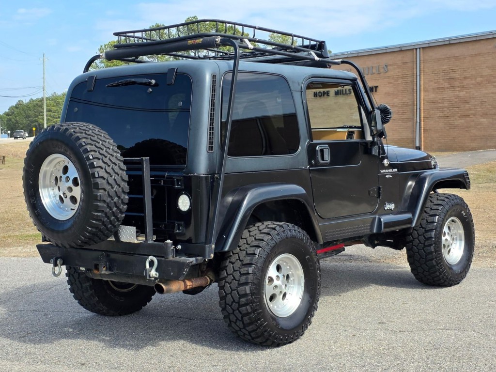 1998 Jeep Wrangler Image 7