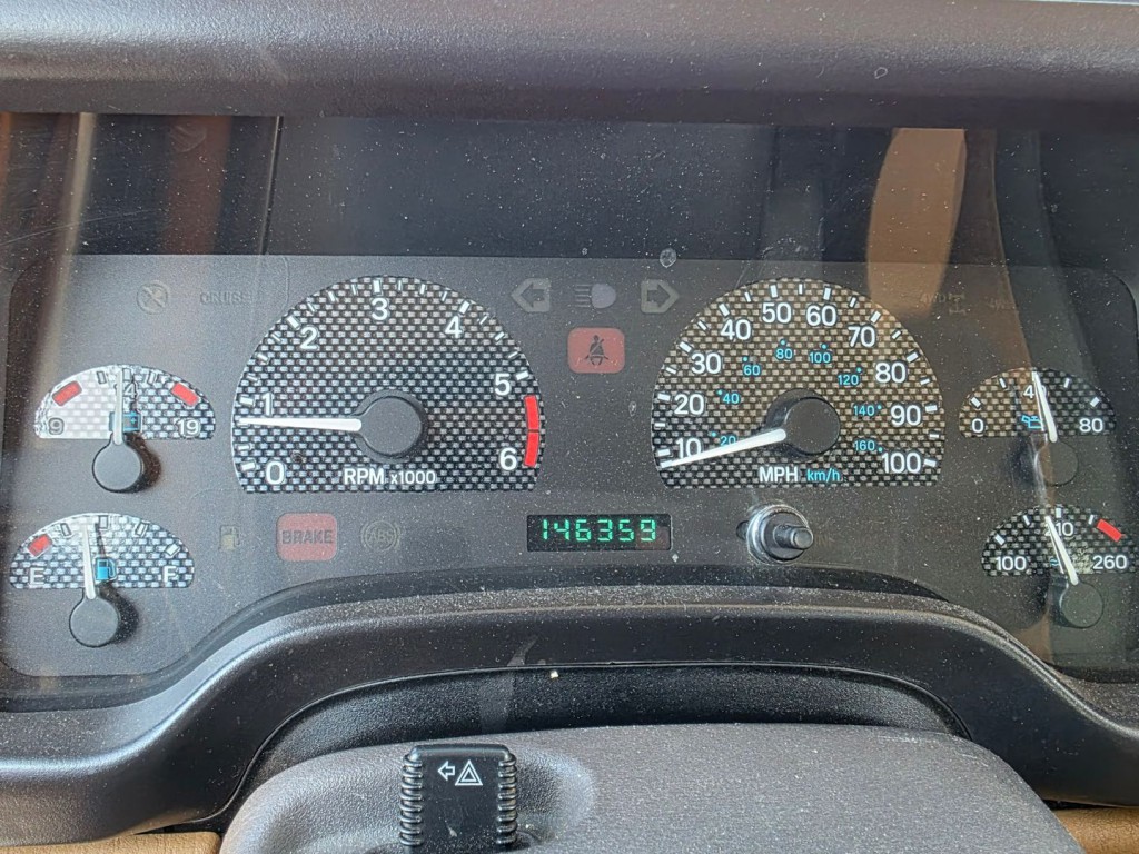 1998 Jeep Wrangler Image 18