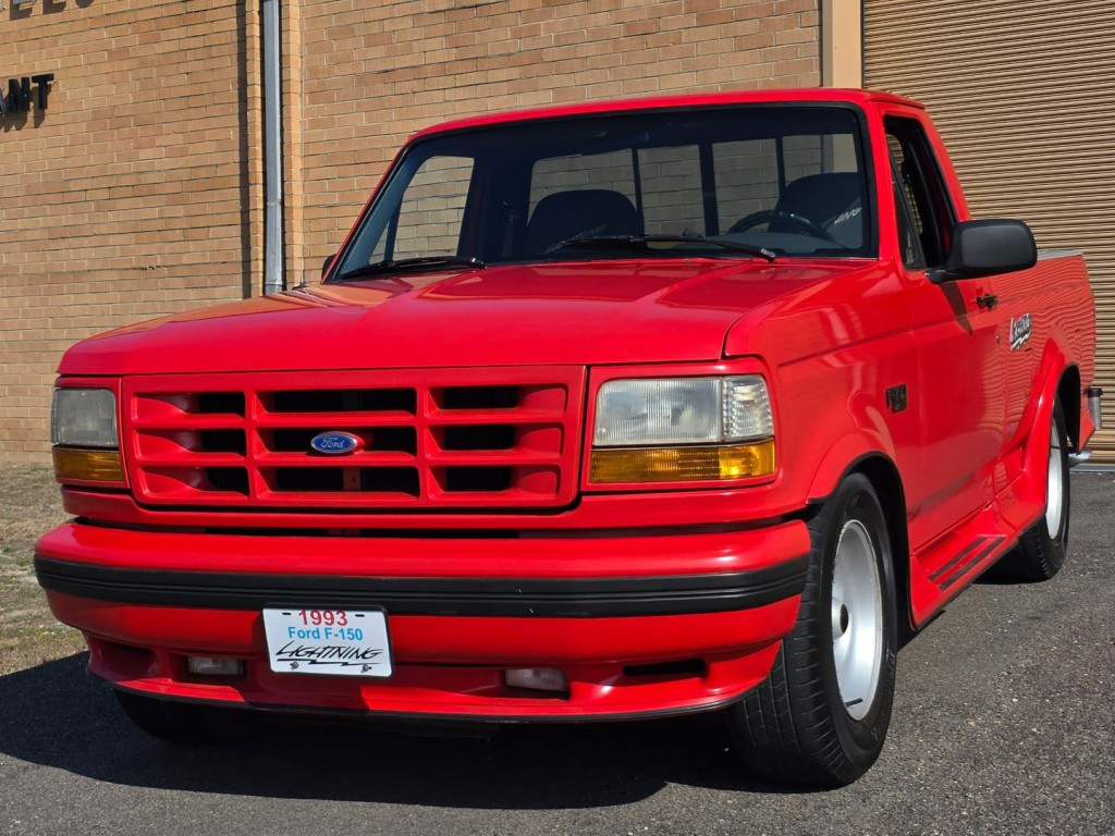 1993 Ford F-150 Image 2