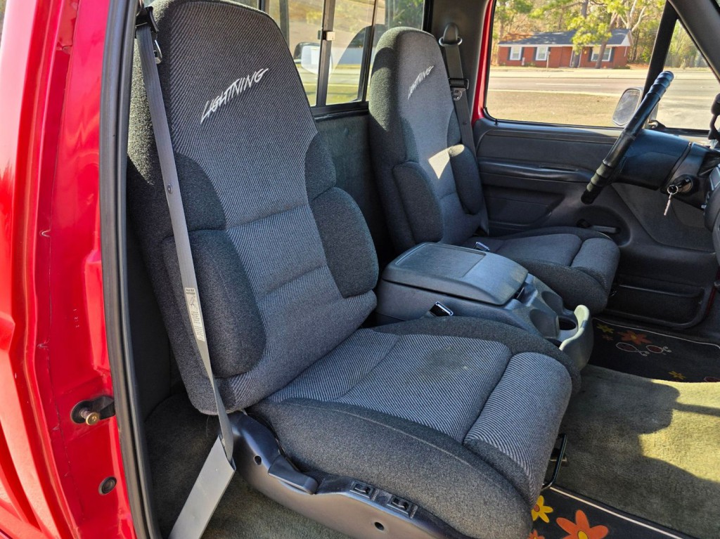 1993 Ford F-150 Image 26