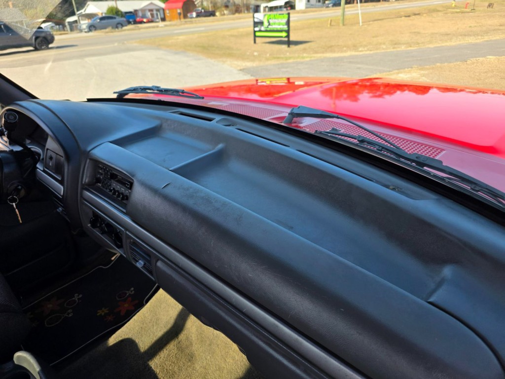 1993 Ford F-150 Image 30