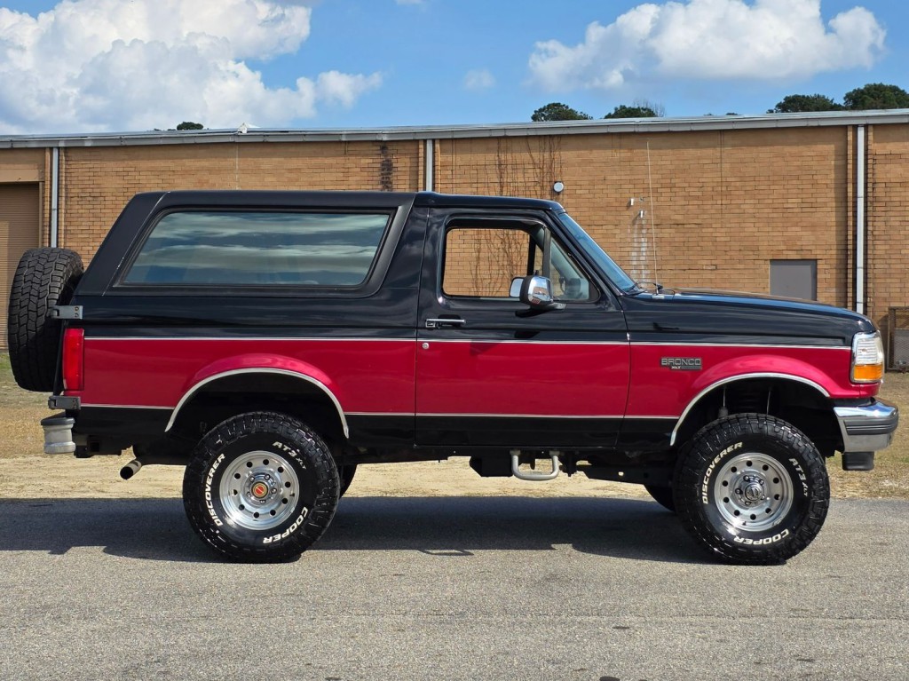 1994 Ford Bronco Image 6