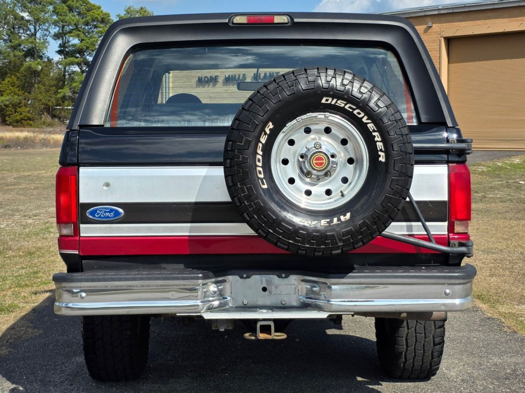 1994 Ford Bronco Image 9