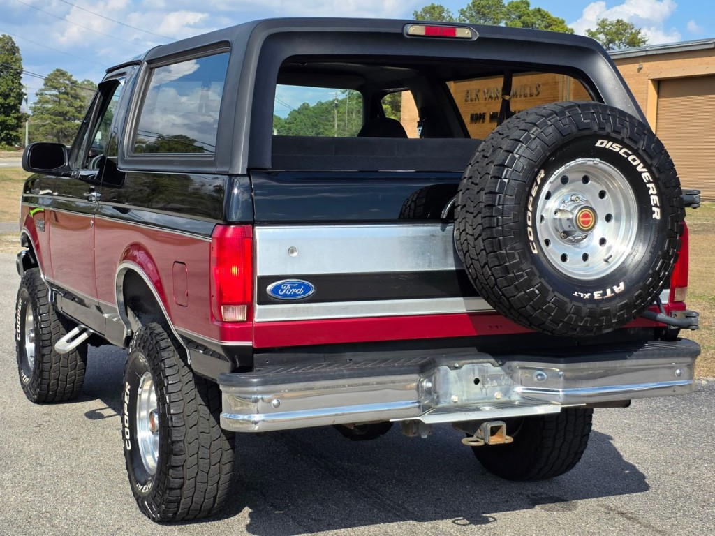 1994 Ford Bronco Image 10