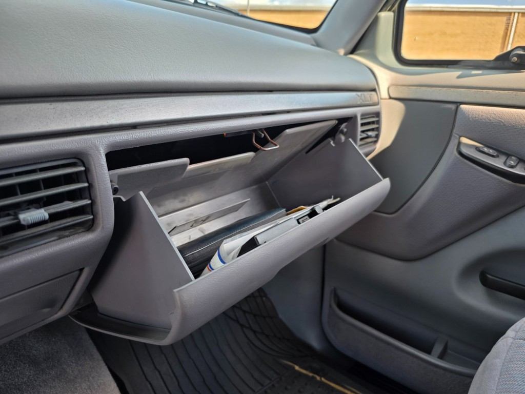 1994 Ford Bronco Image 23