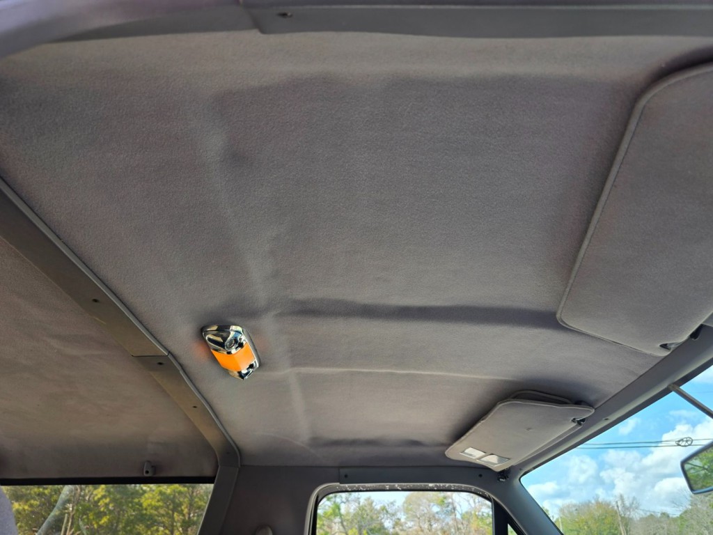 1994 Ford Bronco Image 36