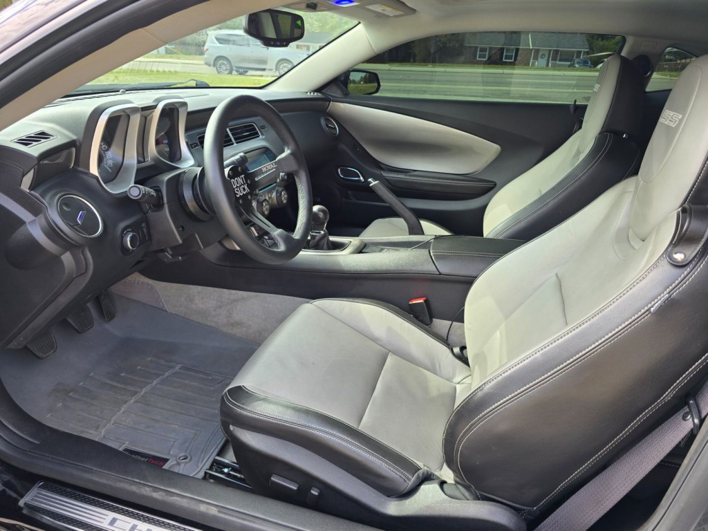2011 Chevrolet Camaro Image 15