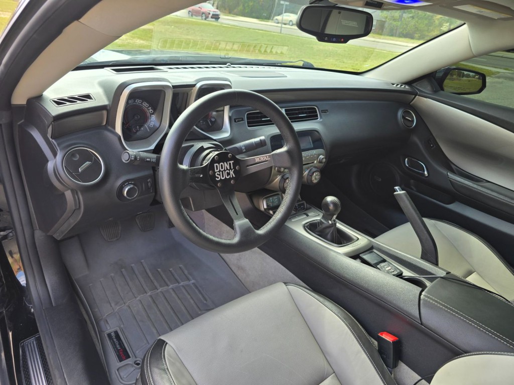 2011 Chevrolet Camaro Image 19