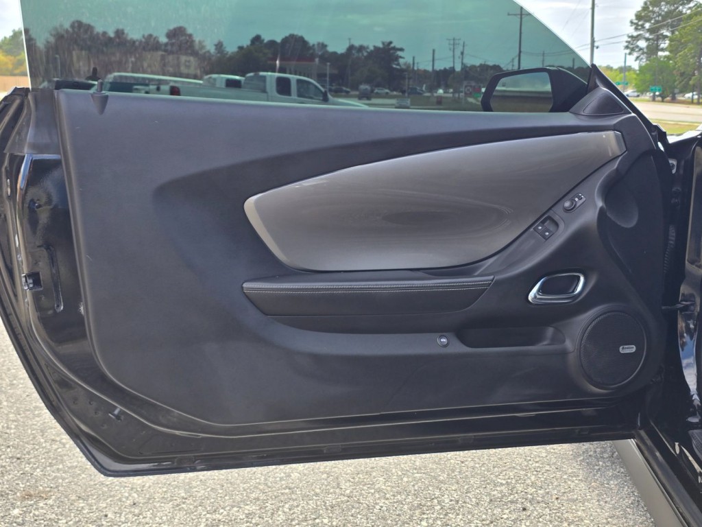 2011 Chevrolet Camaro Image 35