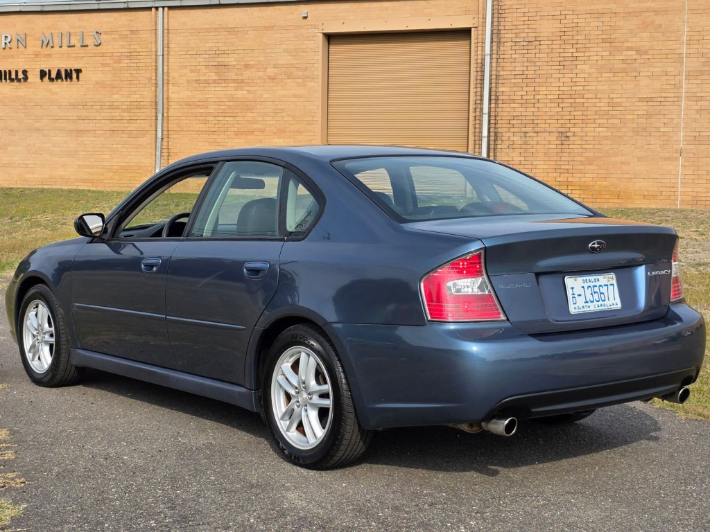 2005 Subaru Legacy Image 11