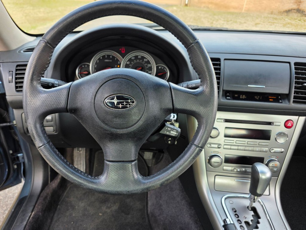 2005 Subaru Legacy Image 17