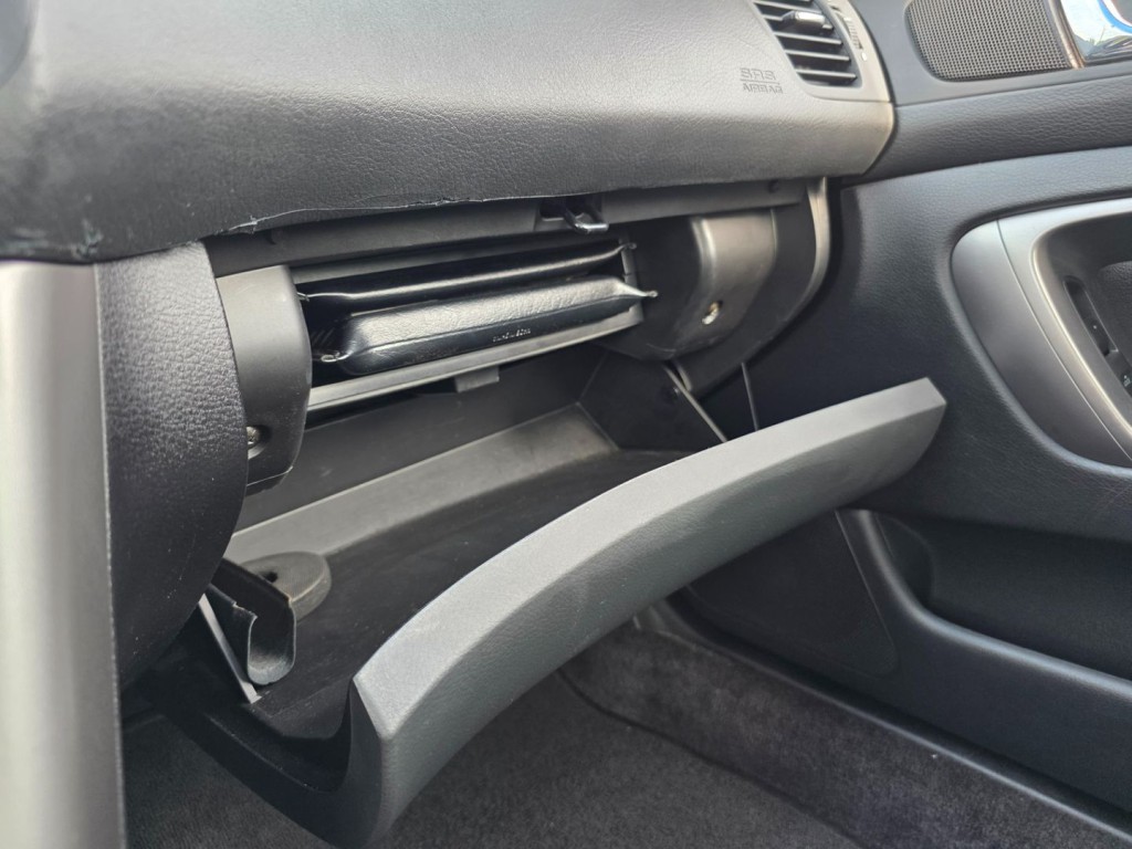 2005 Subaru Legacy Image 23