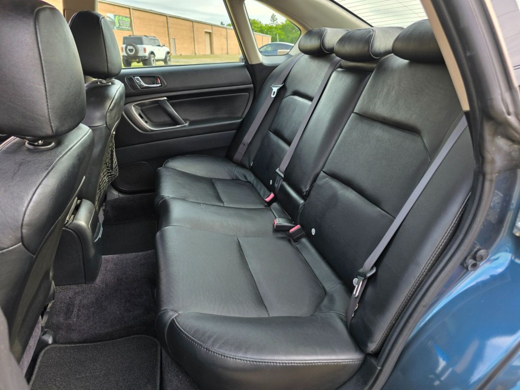 2005 Subaru Legacy Image 27