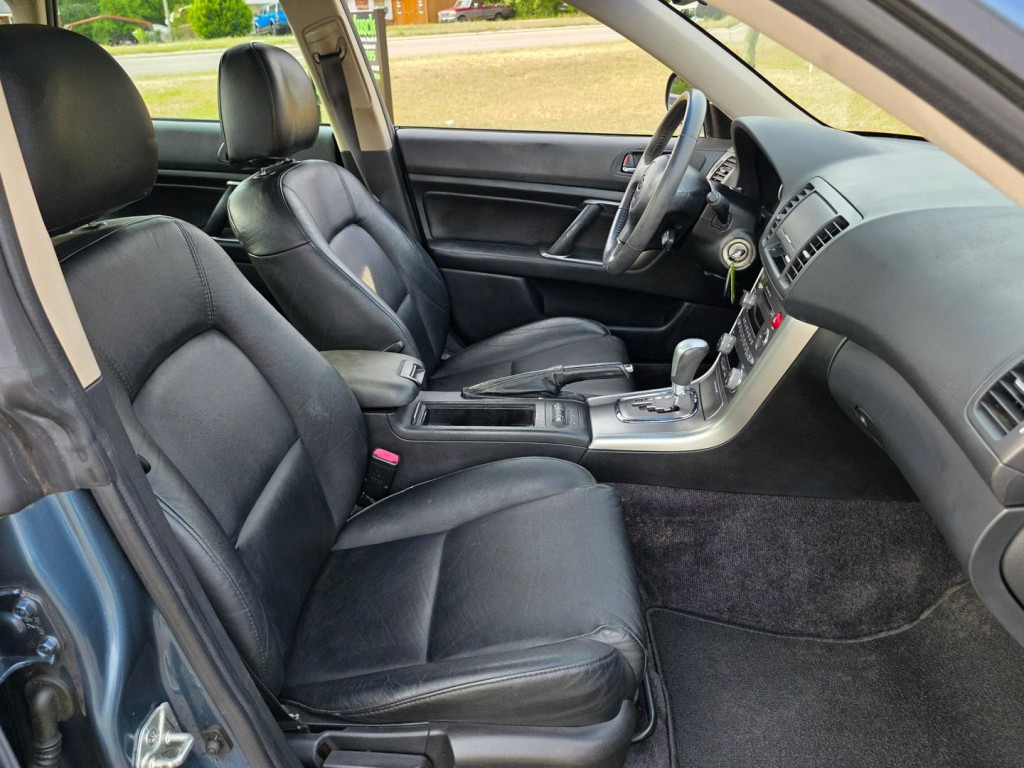 2005 Subaru Legacy Image 30