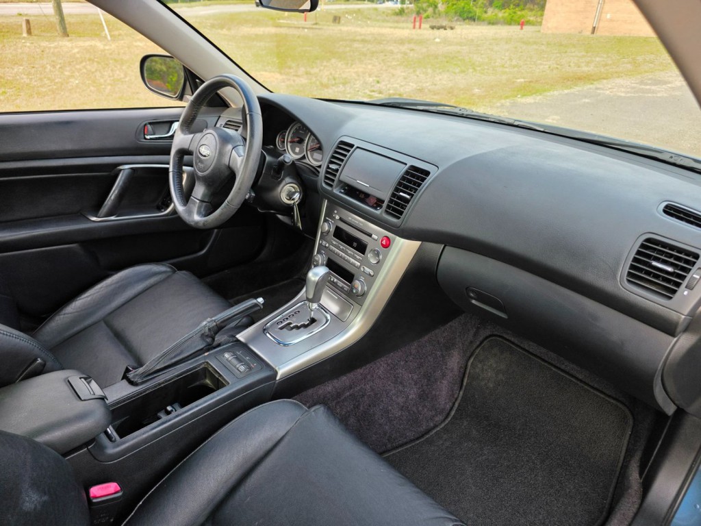 2005 Subaru Legacy Image 31