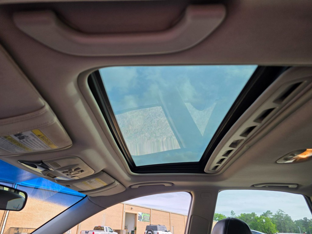 2005 Subaru Legacy Image 35