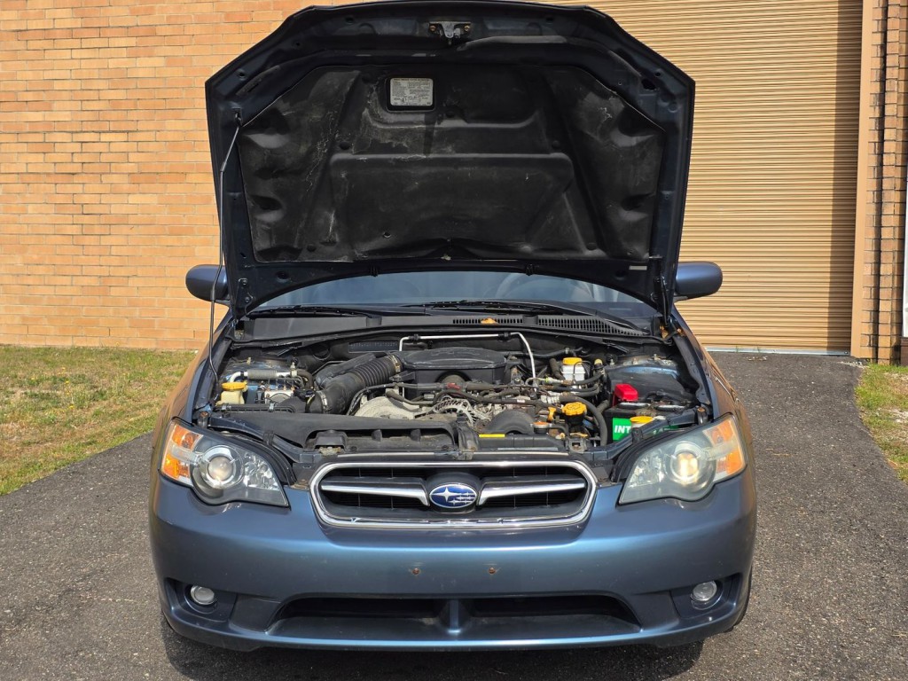 2005 Subaru Legacy Image 42