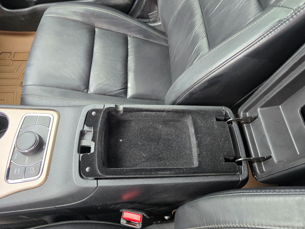 2014 Jeep Grand Cherokee Image 25