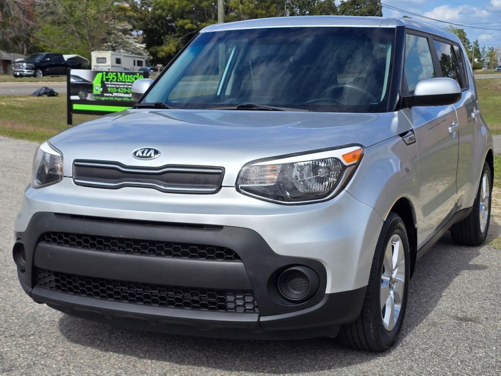2017 Kia Soul Image 2