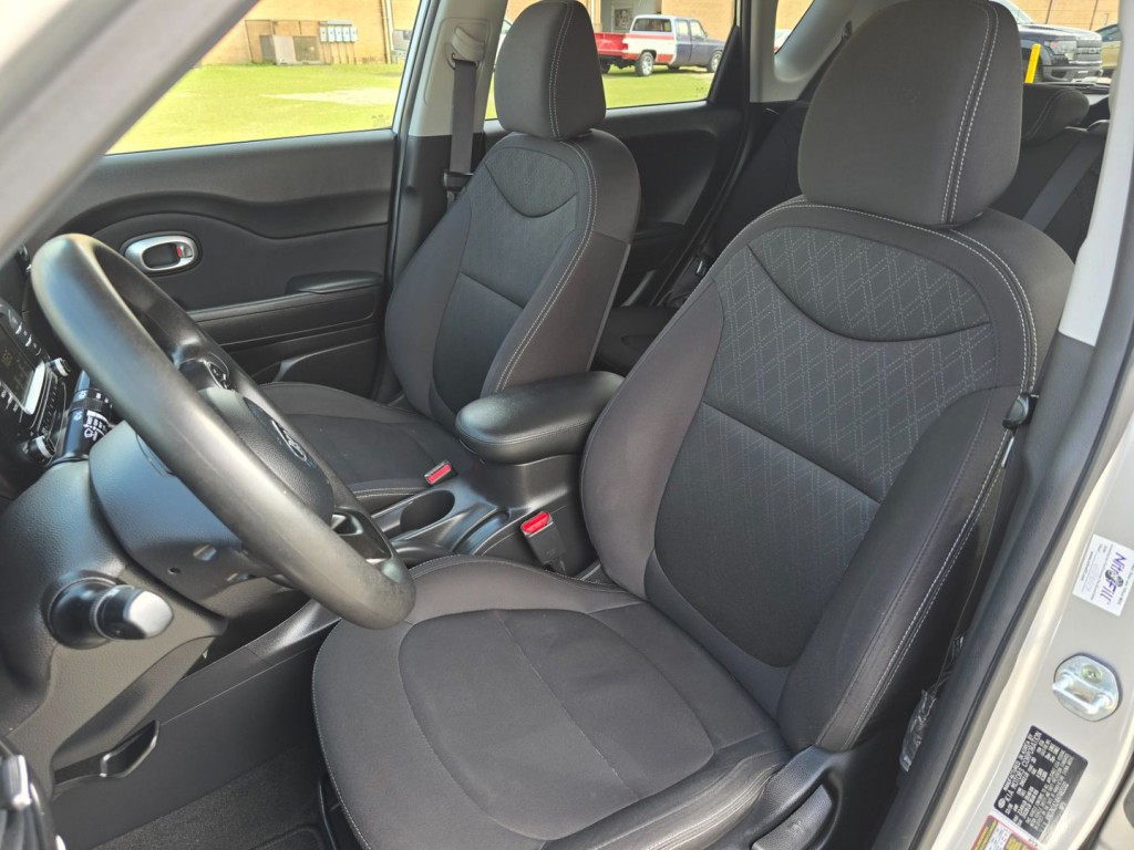 2017 Kia Soul Image 14