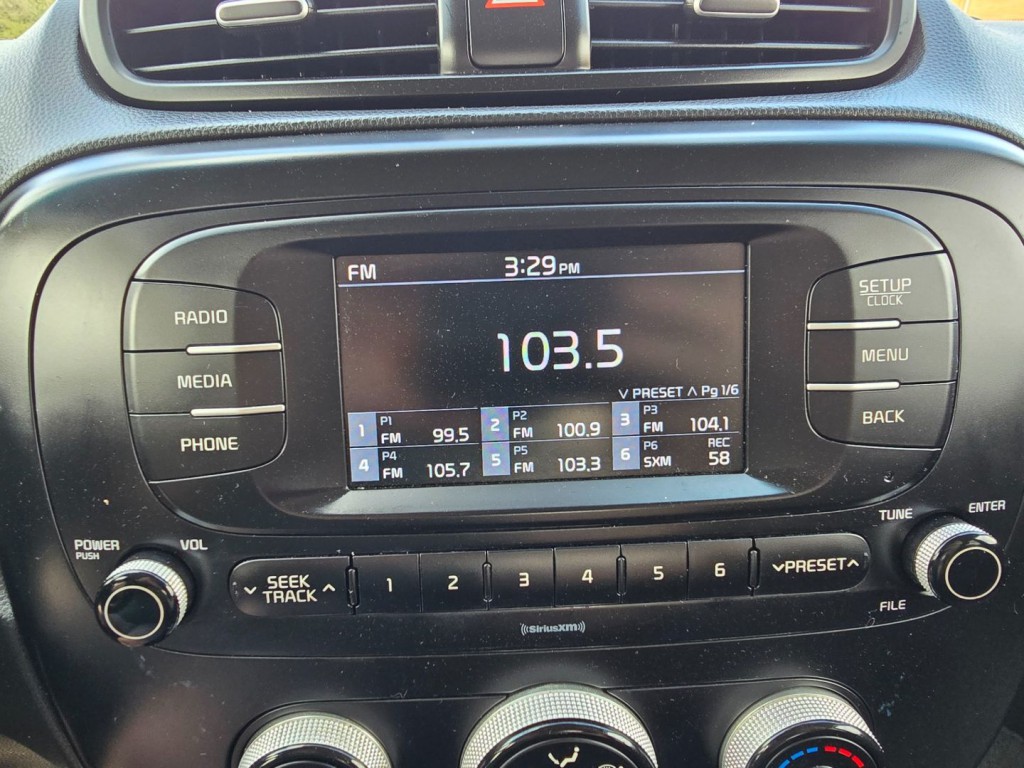 2017 Kia Soul Image 19