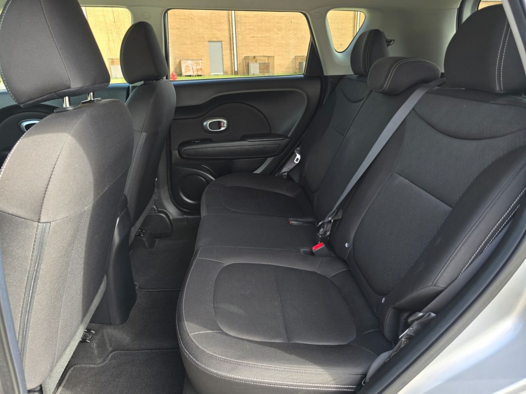 2017 Kia Soul Image 29
