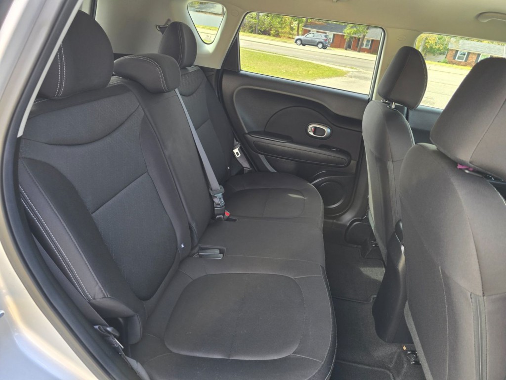 2017 Kia Soul Image 30