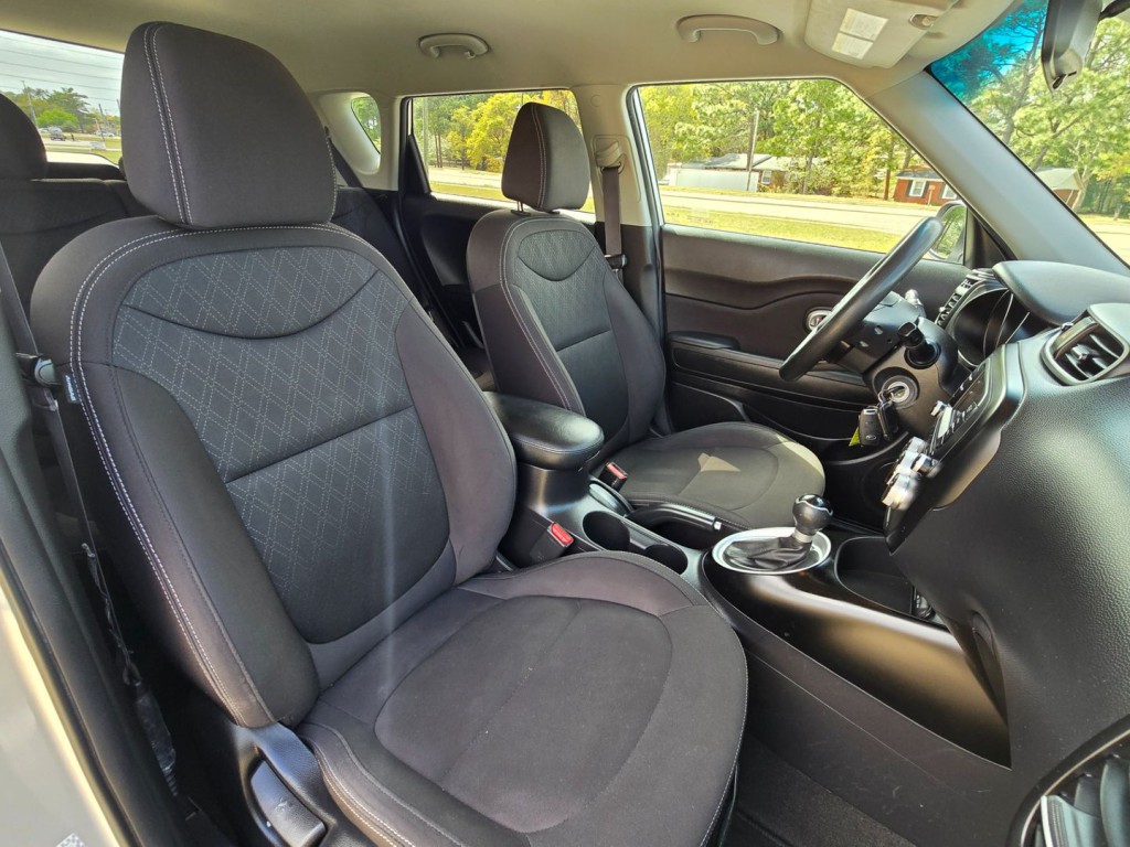 2017 Kia Soul Image 31