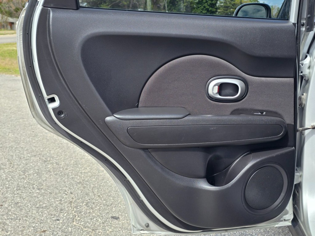 2017 Kia Soul Image 37