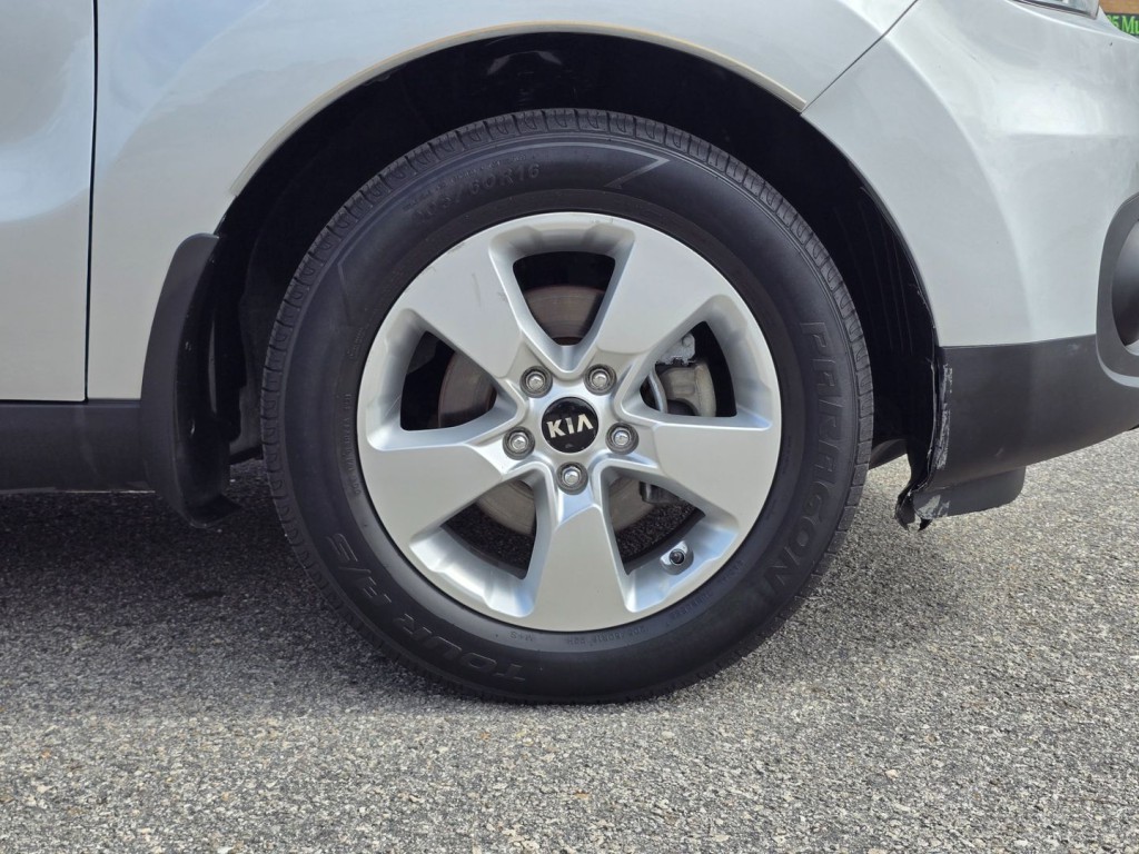 2017 Kia Soul Image 48