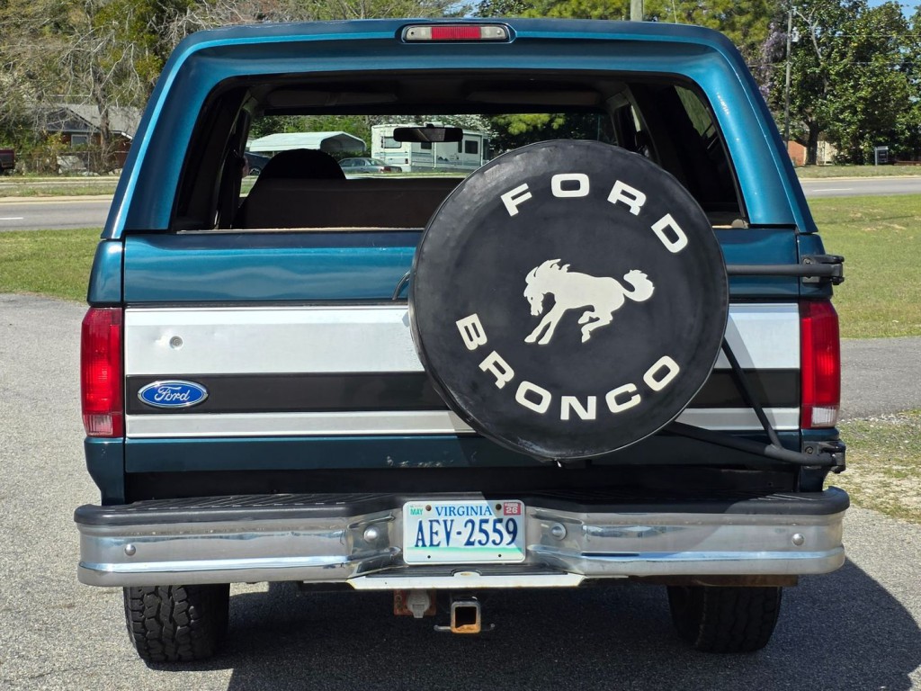 1994 Ford Bronco Image 9