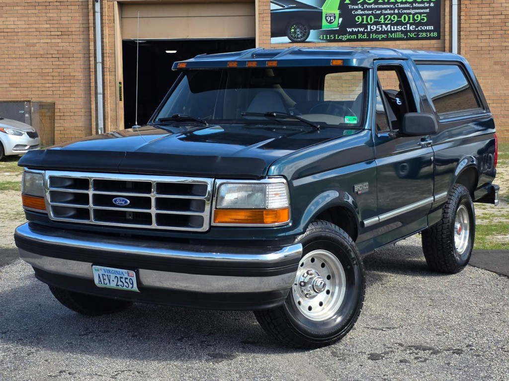 1994 Ford Bronco Image 13