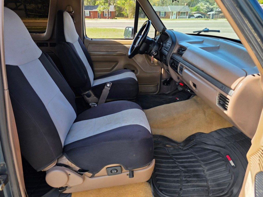 1994 Ford Bronco Image 28