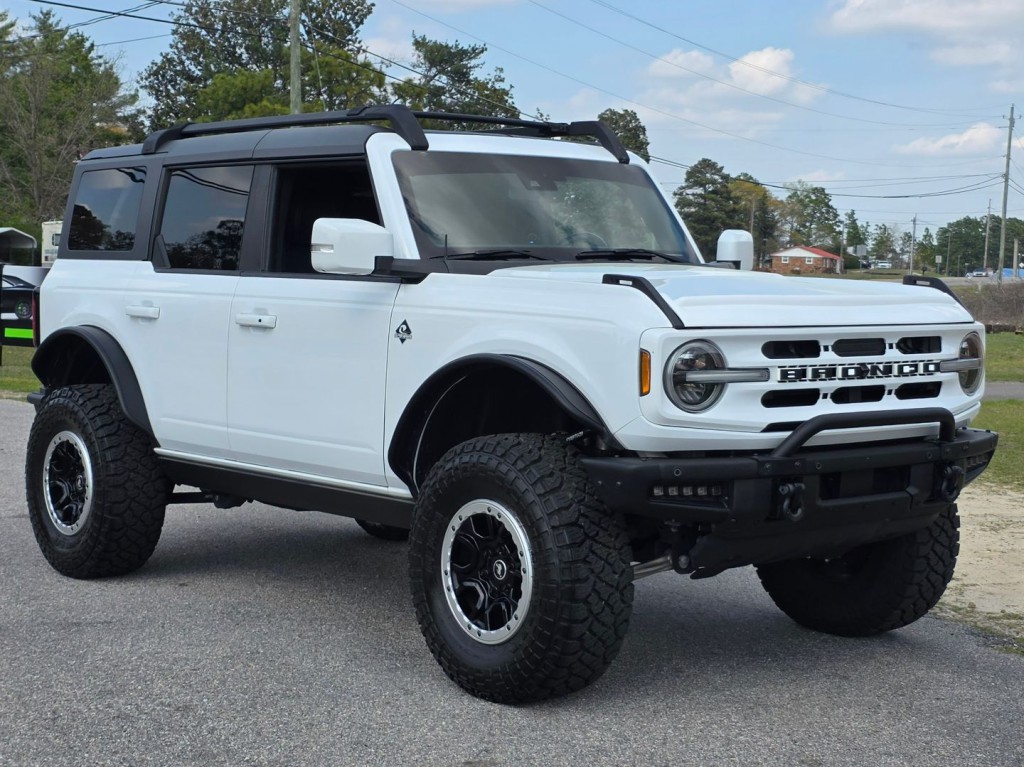 2022 Ford Bronco Image 5