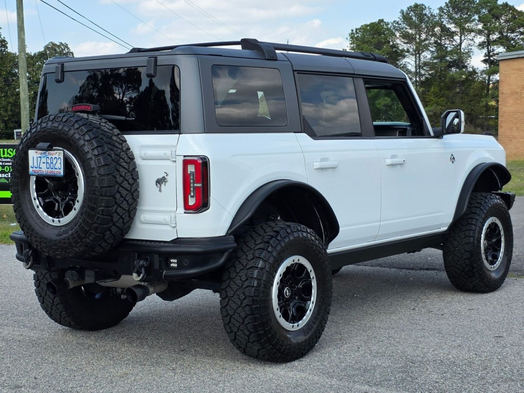 2022 Ford Bronco Image 7