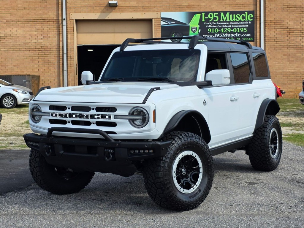 2022 Ford Bronco Image 13