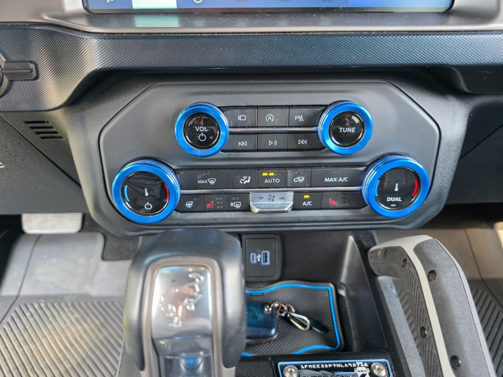 2022 Ford Bronco Image 20