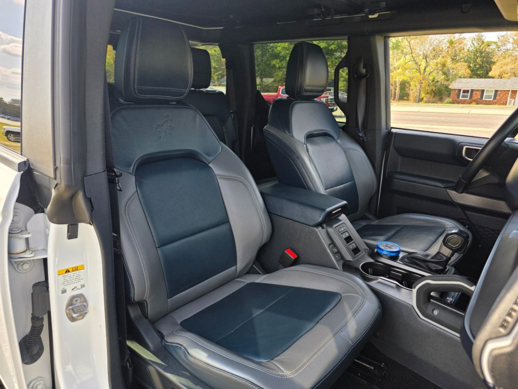2022 Ford Bronco Image 29